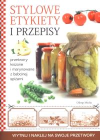 Przetwory kiszone i marynowane z babcinej spiżarni. Autor: praca zbiorowa. Dobreksiazki.pl Okładka książki Przetwory kiszone i marynowane z babcinej spiżarni