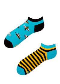 Many Mornings Skarpetki stopki Bee Bee 35/38. Producent: Many Mornings. Dobreksiazki.pl Zdjęcie produktu Many Mornings Skarpetki stopki Bee Bee 35/38