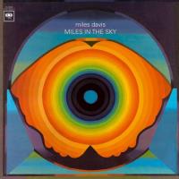 Miles in the Sky. Wydawca: Music On Vinyl. Dobreksiazki.pl Opakowanie Miles in the Sky