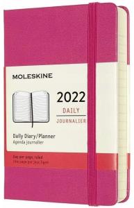 Kalendarz 2022 dzienny 12MP tw. bougainville pink. Wydawca: Moleskine. Dobreksiazki.pl Opakowanie Kalendarz 2022 dzienny 12MP tw. bougainville pink
