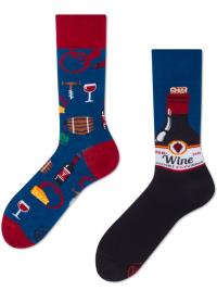 Many Mornings Skarpetki długie Cabernet Sockvignon. Producent: Many Mornings. Dobreksiazki.pl Zdjęcie produktu Many Mornings Skarpetki długie Cabernet Sockvignon