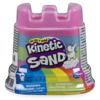 Piasek kinetyczny Kinetic Sand Mini Tęczowy Zamek. Wydawca: Spin Master. Dobreksiazki.pl Opakowanie Piasek kinetyczny Kinetic Sand Mini Tęczowy Zamek