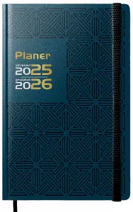 Planer 2025/2026 A5 tygodniowy granatowy. Wydawca: Edycja Świętego Pawła. Dobreksiazki.pl Opakowanie Planer 2025/2026 A5 tygodniowy granatowy