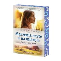 Stacja Jagodno. Marzenia szyte na miarę. Autor: Wilczyńska Karolina. Dobreksiazki.pl Okładka książki Stacja Jagodno. Marzenia szyte na miarę