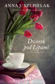 Okładka książki DWOREK POD LIPAMI